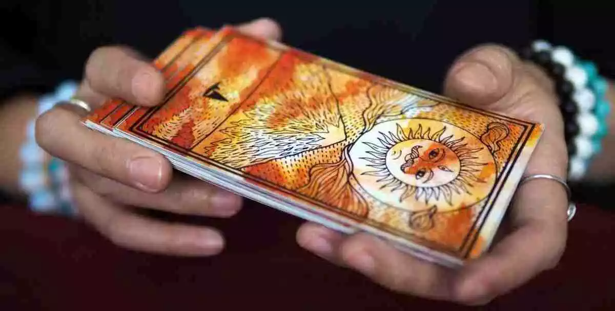 The sun tarot card